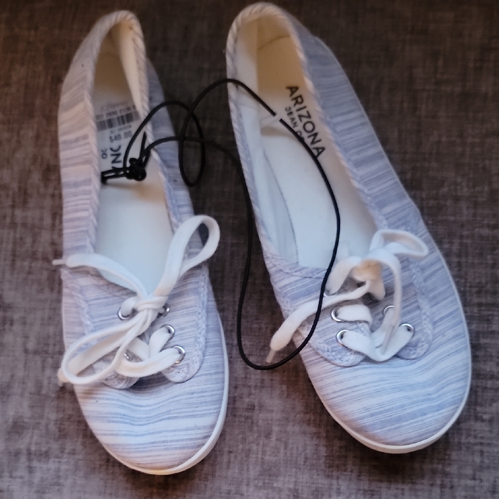 Arizona Jean Company Women's Blue Striped Sneakers